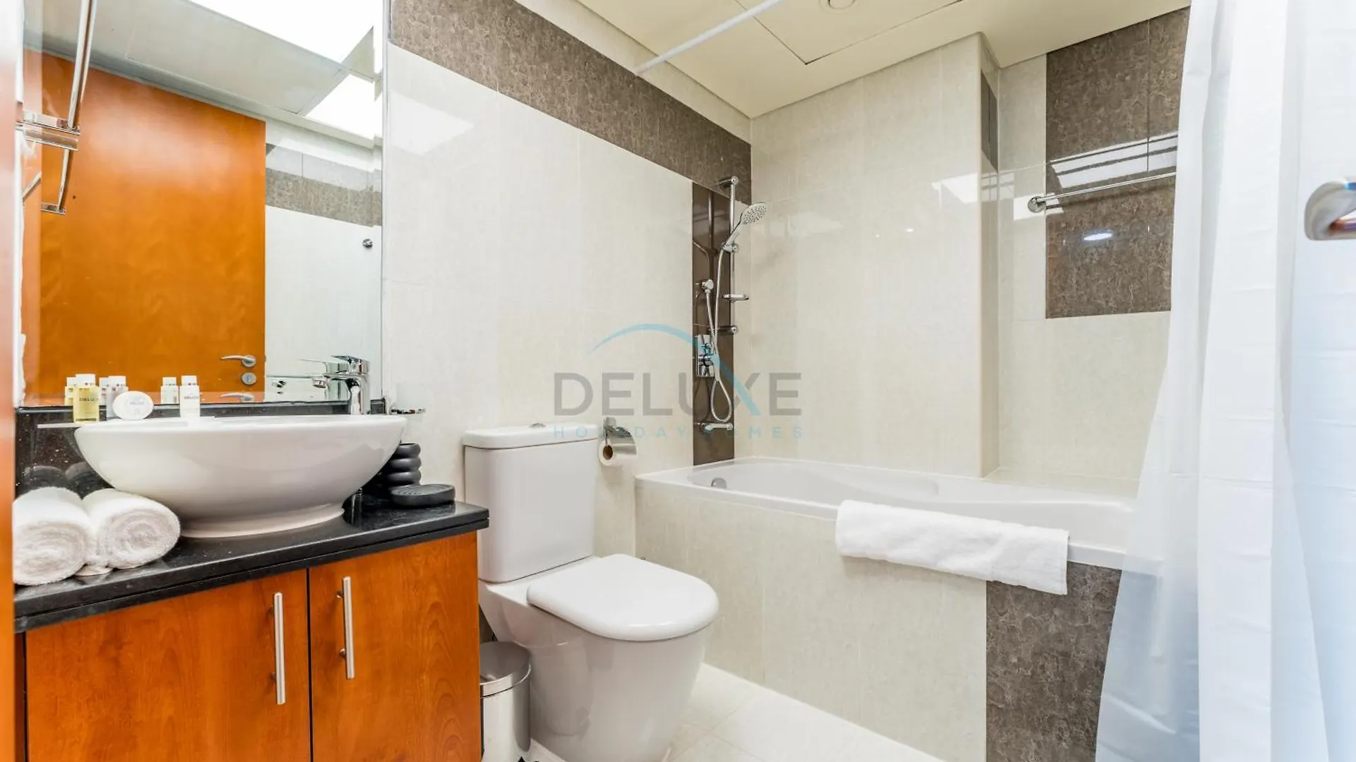 1Br With Floor Apartment Dubai United Arab Emirates